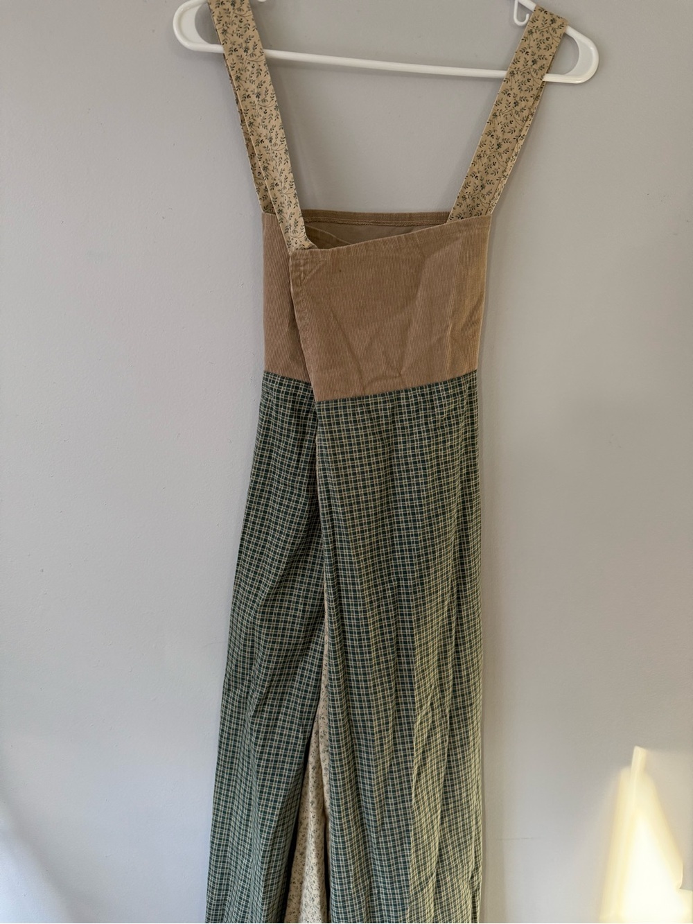 VTG KIND KLOTHING Boho Hippie Patchwork Maxi Dress Floral Straps Beige Green S M - Picture 6 of 11